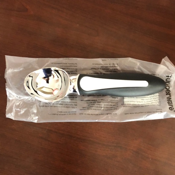 Tupperware Ice Cream Scoop